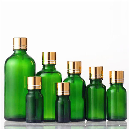绿色精油瓶